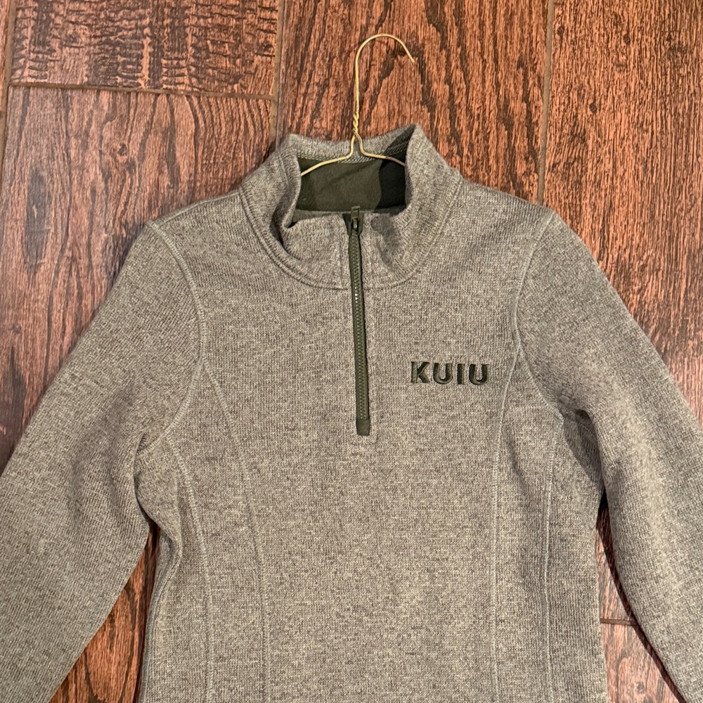 KUIU Women's Heather Olive Basecamp Sweater - Picture 4 of 6